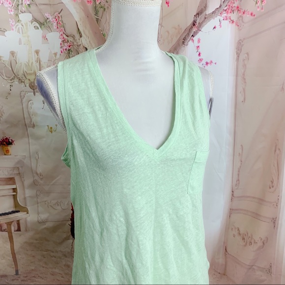 NEW J Crew Knit Good V Neck Linen Tee in Green - Picture 5 of 10